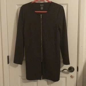 Soho front zip jacket in black